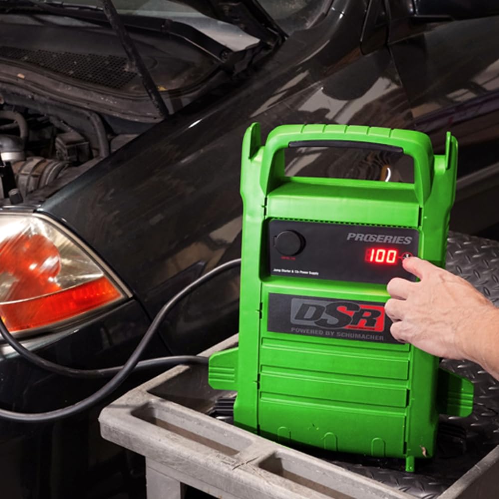 Portable 12V Jump Starter & Power Station 2000 Peak Amps V392676
