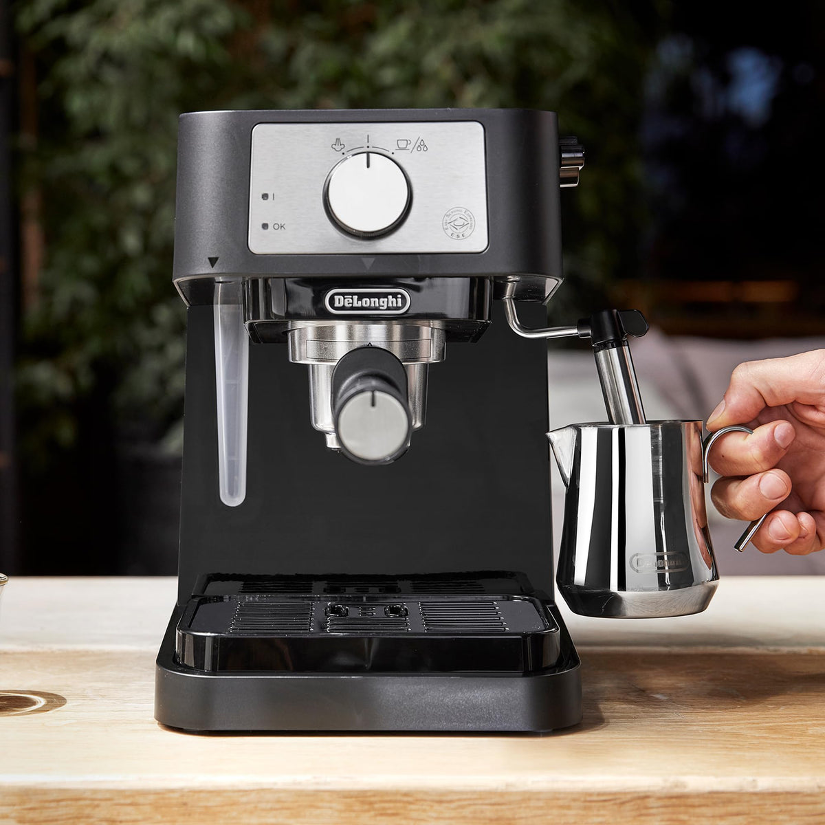 Compact Manual Espresso Machine L102