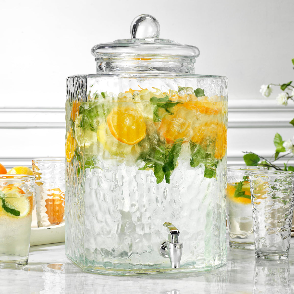 5 Gallon Glass Beverage Dispenser with Spigot G243